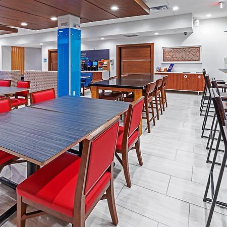 Holiday Inn Express & Suites - Stafford Nw - Sugar Land By Ihg Екстериор снимка