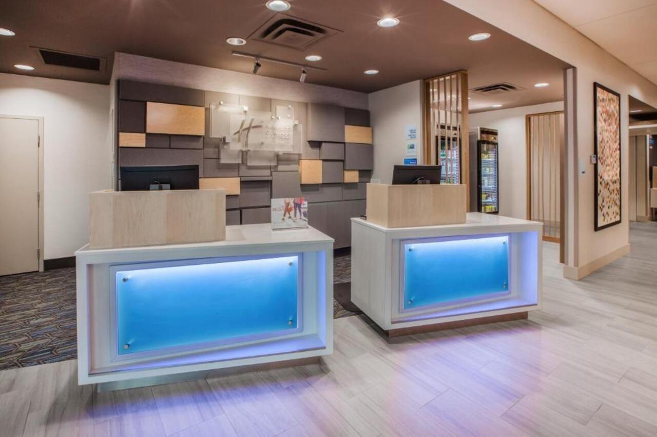Holiday Inn Express & Suites - Stafford Nw - Sugar Land By Ihg Екстериор снимка