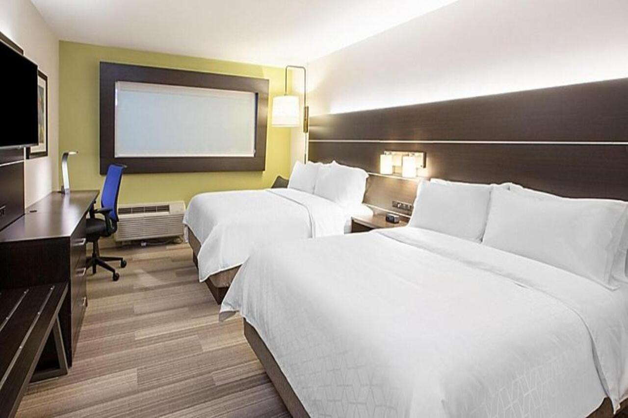 Holiday Inn Express & Suites - Stafford Nw - Sugar Land By Ihg Екстериор снимка