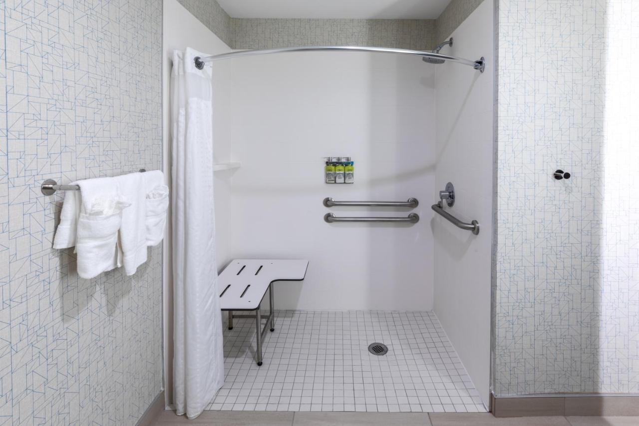 Holiday Inn Express & Suites - Stafford Nw - Sugar Land By Ihg Екстериор снимка