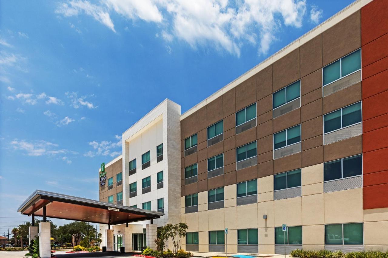 Holiday Inn Express & Suites - Stafford Nw - Sugar Land By Ihg Екстериор снимка