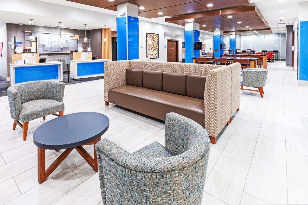 Holiday Inn Express & Suites - Stafford Nw - Sugar Land By Ihg Екстериор снимка