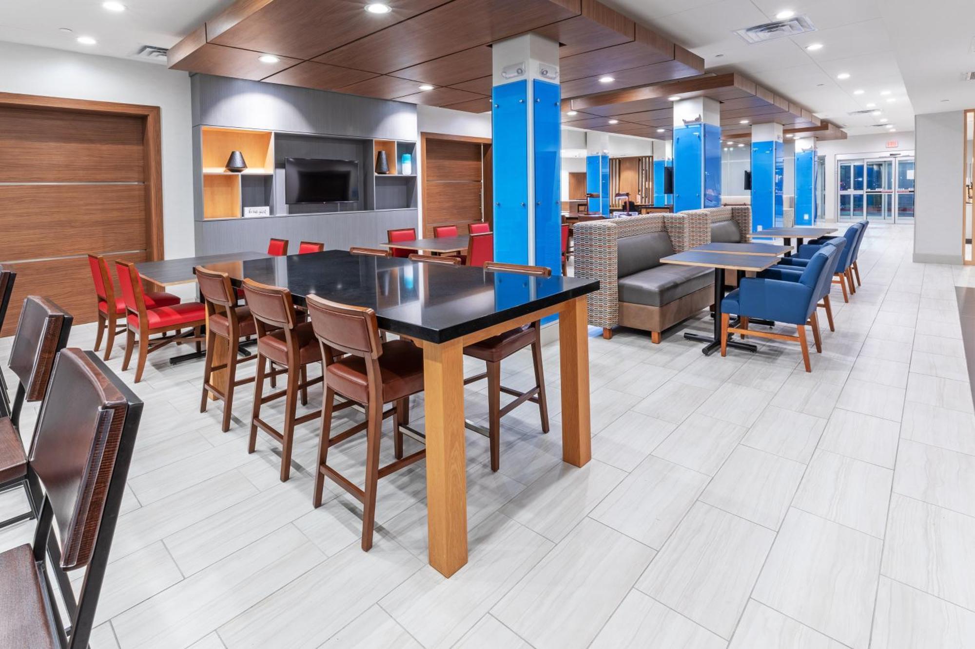 Holiday Inn Express & Suites - Stafford Nw - Sugar Land By Ihg Екстериор снимка