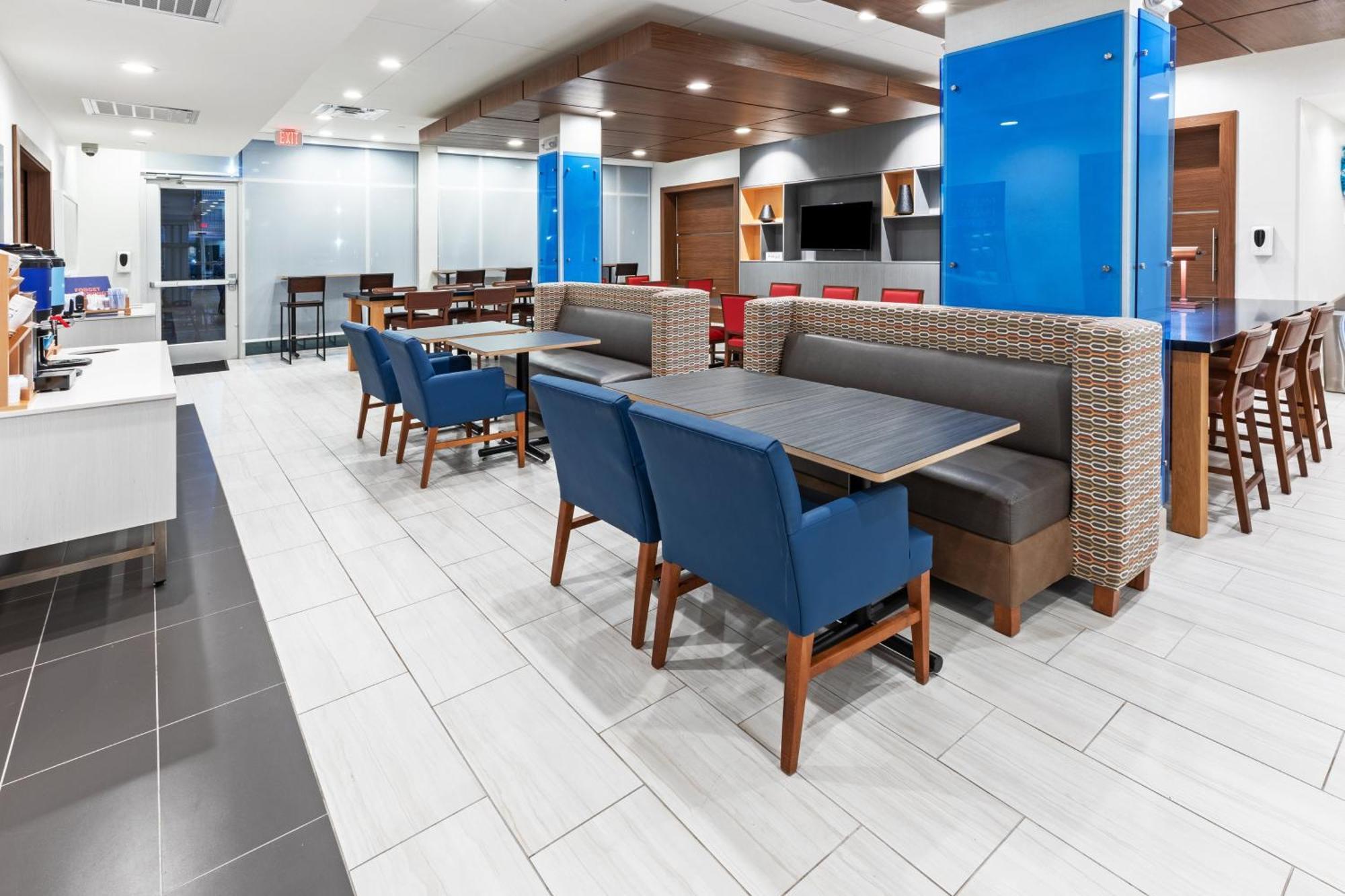 Holiday Inn Express & Suites - Stafford Nw - Sugar Land By Ihg Екстериор снимка